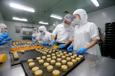 中秋将至 眉山传统手工月饼备货忙